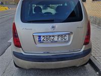 Usado Lancia Musa 90 CV (66 kW) 2006 Beige Monovolumen