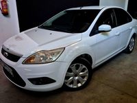 Begagnad Ford Focus Trend 109 HK (80 kW) 2010 Vit Sedan