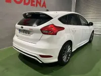 Usado Ford Focus ST-Line 150 CV (110 kW) 2017 Blanco Utilitario