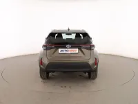 Usado Toyota Yaris Cross Active 116 CV (85 kW) 2023 Dorado SUV