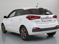 Usado Hyundai i20 100 CV (73 kW) 2019 Blanco Utilitario