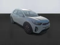 Usado Kia Stonic 84 CV (61 kW) 2023 Blanco SUV
