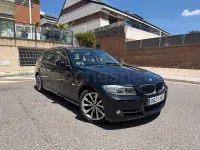 Usado BMW 318 143 CV (105 kW) 2011 Negro Familiar