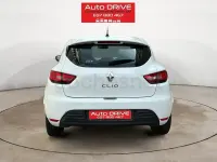 Usado Renault Clio IV LIMITED 90 CV (66 kW) 2019 Blanco Berlina