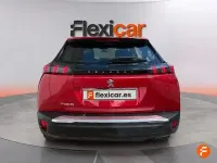 Usado Peugeot 2008 Active 100 CV (73 kW) 2023 Rojo SUV