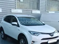 Usado Toyota RAV4 Hybrid Advance 197 CV (144 kW) 2017 Blanco SUV