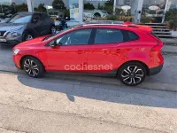 Usado Volvo V40 CC Summum 245 CV (180 kW) 2016 Rojo Familiar