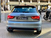 Usado Audi A1 Sportback 116 CV (85 kW) 2015 Gris / plata Utilitario