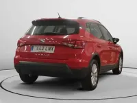 Usado Seat Arona Style 110 CV (80 kW) 2021 Rojo SUV