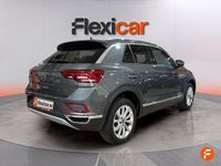 Usado VW T-Roc 110 CV (80 kW) 2023 Gris SUV