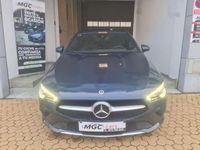 Usado Mercedes CLA220 Shooting Brake 190 CV (139 kW) 2021 Azul Familiar