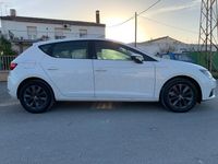 Usado Seat Leon Style 115 CV (84 kW) 2018 Blanco Berlina