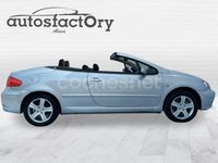 Usado Peugeot 307 CC 143 CV (105 kW) 2005 Gris / plata Descapotable