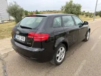Begagnad Audi A3 Ambiente 105 HK (77 kW) 2010 Svart Halvkombi