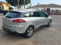 Usado Renault Clio 90 CV (66 kW) 2014 Gris / plata Familiar