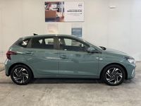 Usado Hyundai i20 100 CV (73 kW) 2023 Verde Utilitario