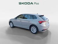 Usado Skoda Scala Selection 116 CV (85 kW) 2025 Gris Utilitario
