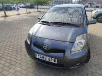 Usado Toyota Yaris 90 CV (66 kW) 2009 Azul Utilitario