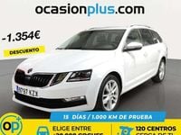 Usado Skoda Octavia Ambition 116 CV (85 kW) 2019 Blanco Familiar