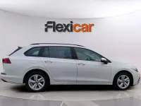 Begagnad VW Golf VIII Life 116 HK (85 kW) 2021 Grå Kombi