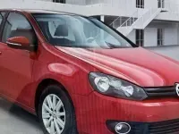 Usado VW Golf VI Advance 90 CV (66 kW) 2010 Rojo Utilitario