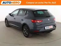 Usado Seat Leon Style 116 CV (85 kW) 2019 Gris Berlina