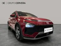 Usado Hyundai Bayon 100 CV (73 kW) 2025 Rojo SUV