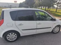 Usado Renault Scenic E-Tech Dynamique 131 CV (96 kW) 2010 Blanco Monovolumen