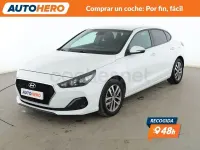 Usado Hyundai i30 120 CV (88 kW) 2020 Blanco Berlina