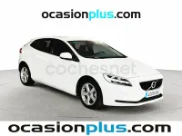 Usado Volvo V40 Momentum 150 CV (110 kW) 2017 Blanco Berlina