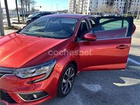 Usado Renault Mégane IV Bose Edition 130 CV (95 kW) 2018 Rojo Berlina
