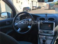 Usado Ford Focus Trend 90 CV (66 kW) 2008 Azul Berlina