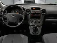 Usado Kia Carens 115 CV (84 kW) 2009 Negro Monovolumen