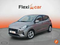 Usado Hyundai i10 67 CV (49 kW) 2022 Gris Utilitario