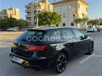 Usado Seat Leon ST Style 115 CV (84 kW) 2019 Negro Familiar
