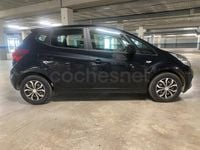 Usado Kia Venga 75 CV (55 kW) 2010 Negro Utilitario