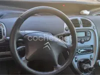 Usado Citroën Xsara Picasso 110 CV (80 kW) 2006 Verde Monovolumen