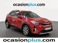 Usado Kia Stonic 101 CV (74 kW) 2022 Rojo SUV