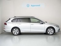 Usado VW Golf VIII Life 109 CV (80 kW) 2024 Gris Familiar