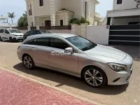 Usado Mercedes CLA200 Shooting Brake 136 CV (100 kW) 2018 Gris / plata Familiar