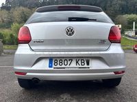 Usado VW Polo Sportline 90 CV (66 kW) 2017 Gris / plata Berlina