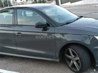Usado Audi A1 Sportback Design 90 CV (66 kW) 2015 Gris / plata Utilitario