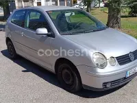 Usado VW Polo Highline 100 CV (73 kW) 2002 Gris / plata Utilitario