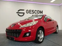 Usado Peugeot 207 CC 120 CV (88 kW) 2011 Rojo Descapotable