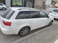 Usado Seat Exeo Reference 120 CV (88 kW) 2012 Blanco Familiar