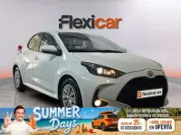 Usado Toyota Yaris Active 116 CV (85 kW) 2023 Blanco Utilitario