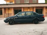Usado VW Passat 90 CV (66 kW) 1994 Verde Berlina