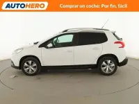 Usado Peugeot 2008 Active 92 CV (67 kW) 2014 Blanco SUV