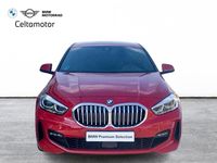 Usado BMW 118 Comfort Edition 150 CV (110 kW) 2024 Pintura metalizada melbourne rot Utilitario
