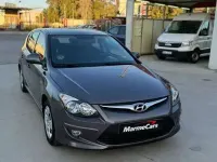 Usado Hyundai i30 Comfort 90 CV (66 kW) 2011 Gris Utilitario